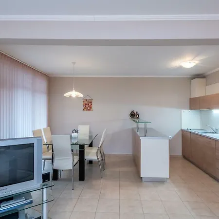 Apartamento Complex Severina *