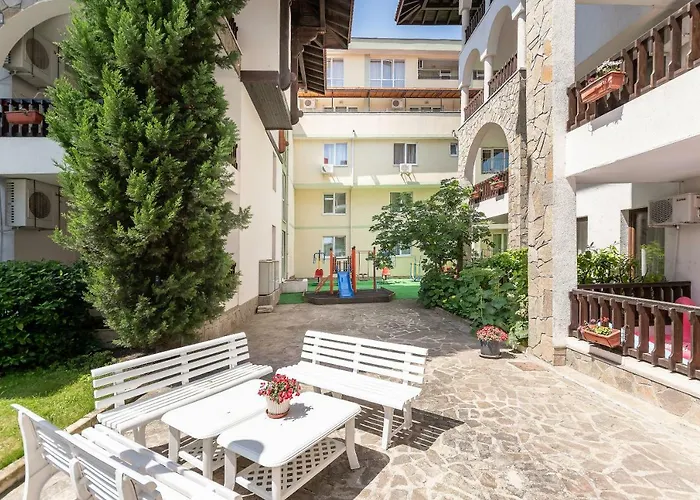 Complex Severina 公寓 阳光海滩